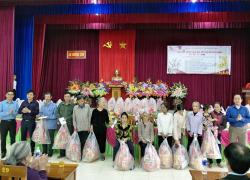 Công ty ANDK tặng quà Tết cho người có công, người nghèo ở tỉnh Hà Tĩnh, Thanh Hóa